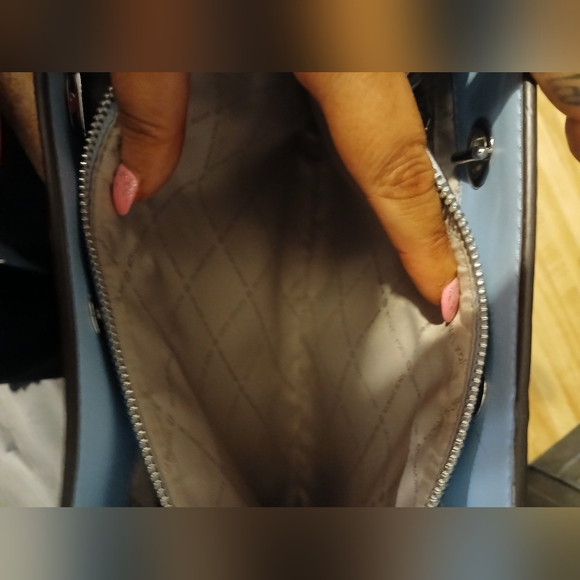 Michael Kors EUC Baby Blue Chain Satchel Bag - Picture 14 of 14